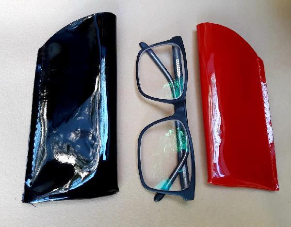 FUNDA ANTEOJOS CHAROL